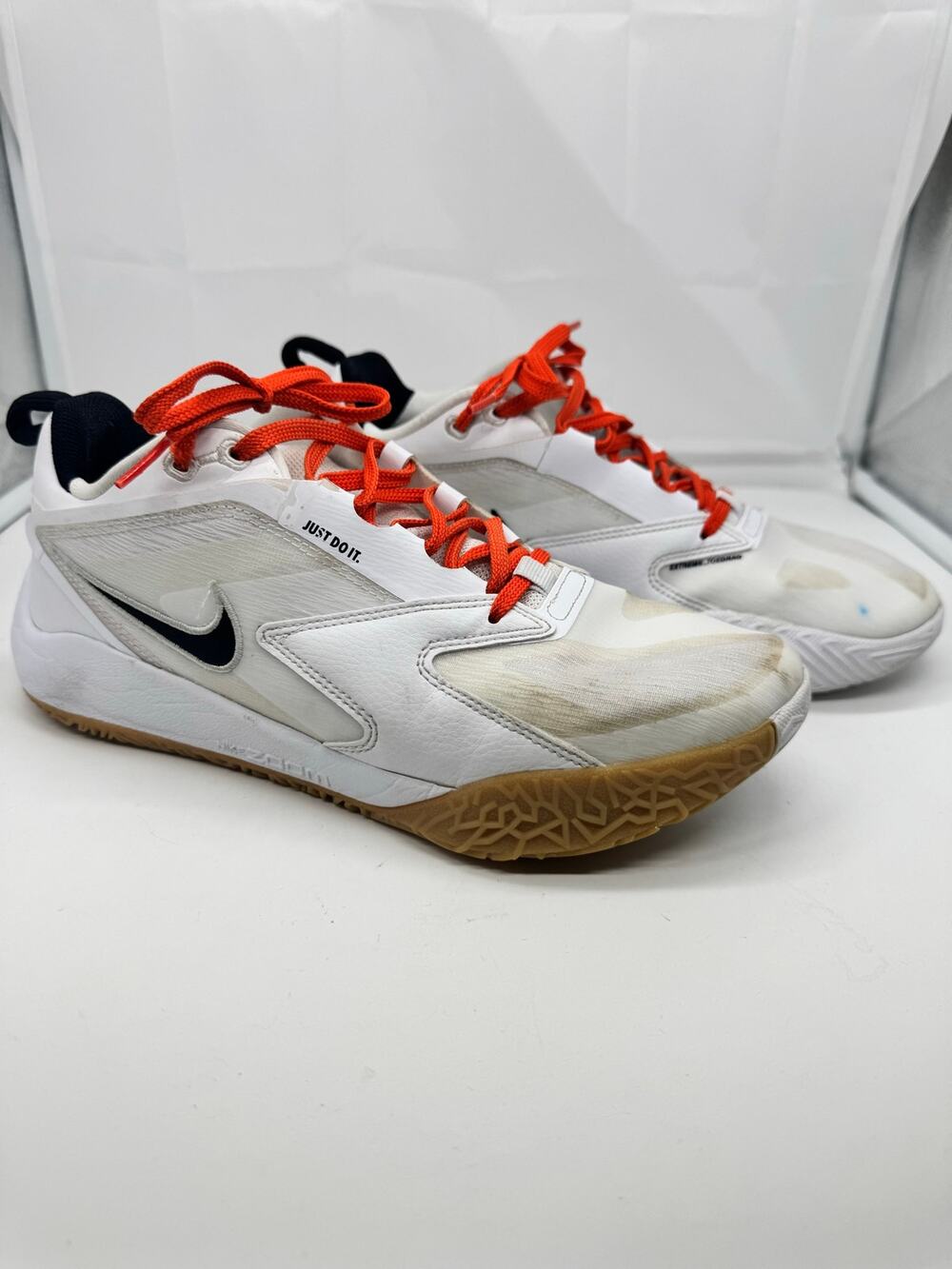 Nike Hyperace 3 Volleyball shoes Men size 7 & Women size 8.5 - READ